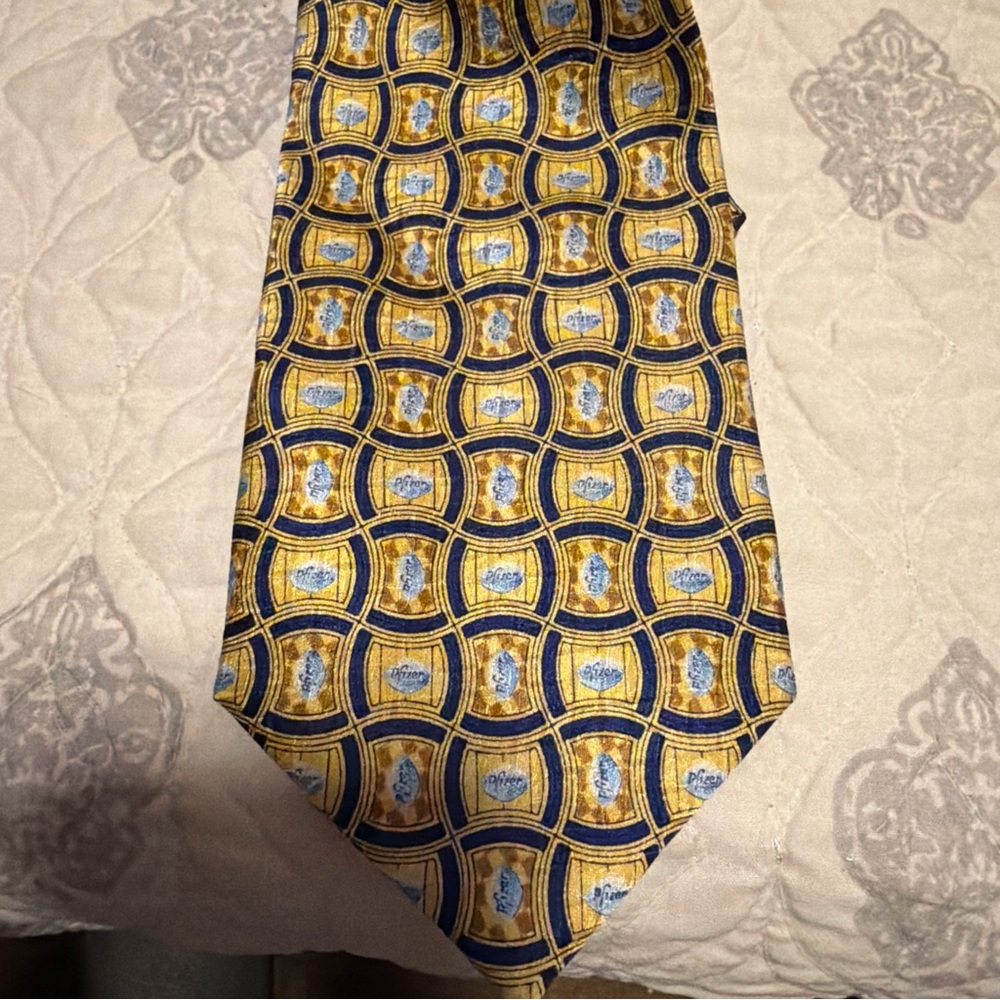 Pfizer Patterned Tie - Picture 5 of 5